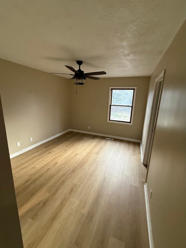 Building Photo - 1939 Meridian Dr