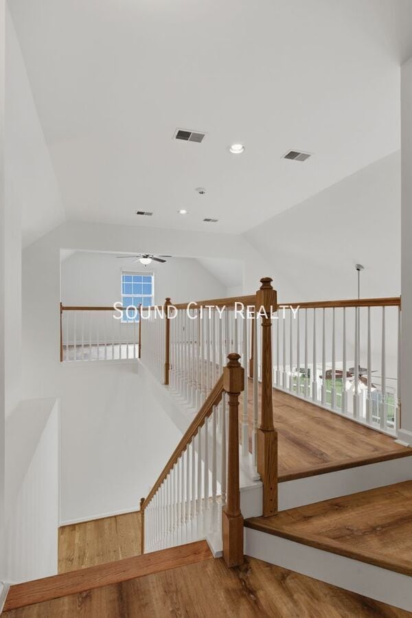 Building Photo - 5112 Bay Overlook Dr