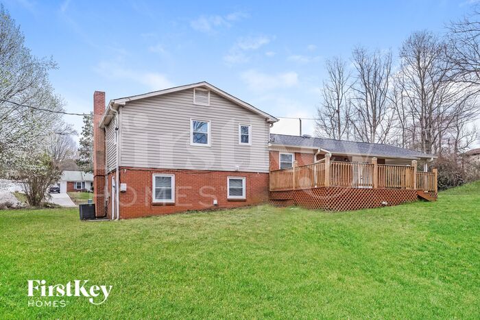 Building Photo - 2304 Barnsley Ct