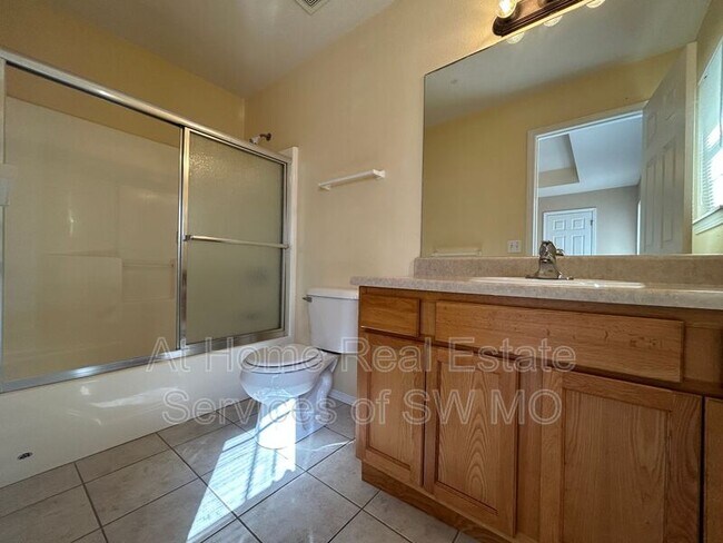 Building Photo - 1017 N 25th St