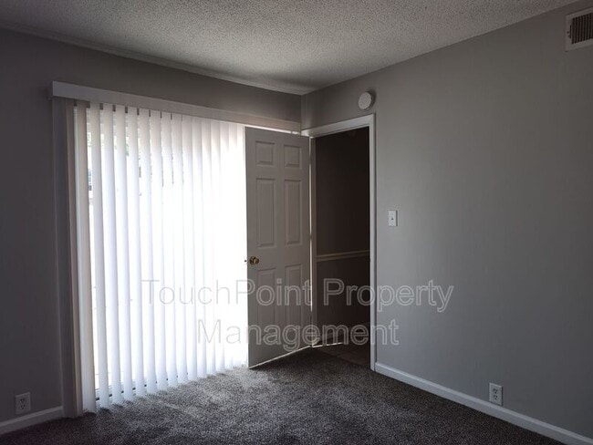 Building Photo - 7001 Stonington Ln