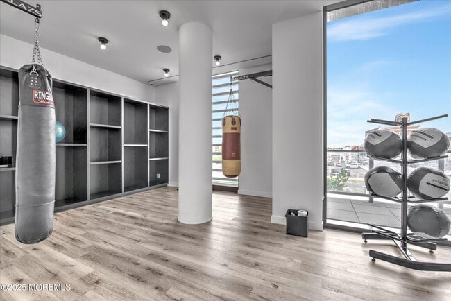 Building Photo - 1101 Ocean Ave N