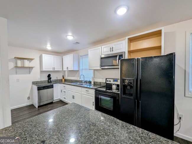 Building Photo - 2533 Godfrey Dr NW