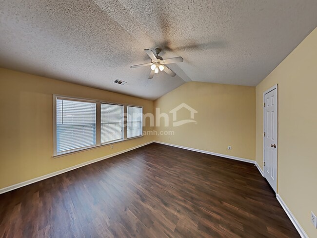 Building Photo - 515 Bass Chase NW