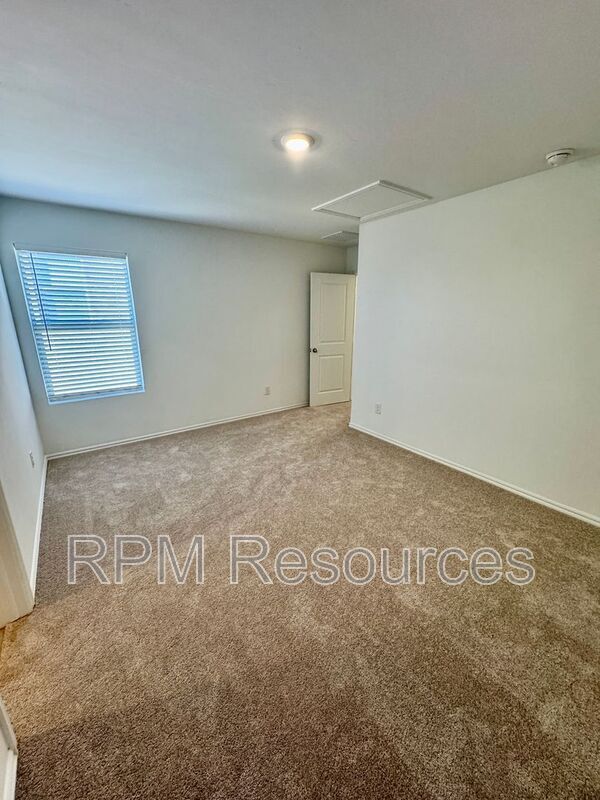 Building Photo - 3230 NW 147th Ter