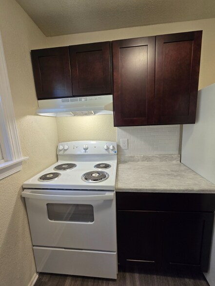 Building Photo - 1517 Halifax St