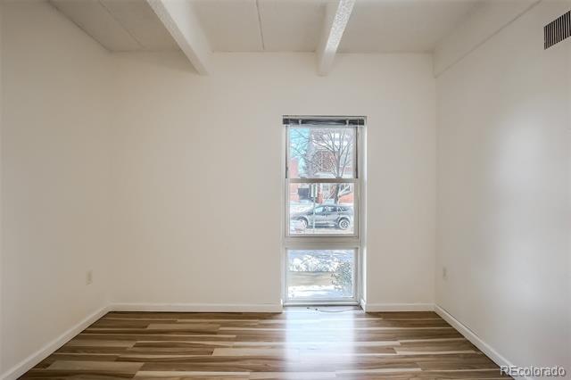 Building Photo - 551 N Pearl St