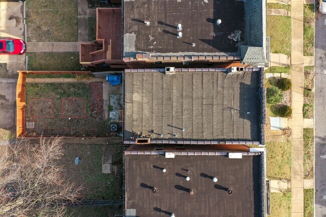 Building Photo - 2 Story Home in Botanical Heights (Optiona...