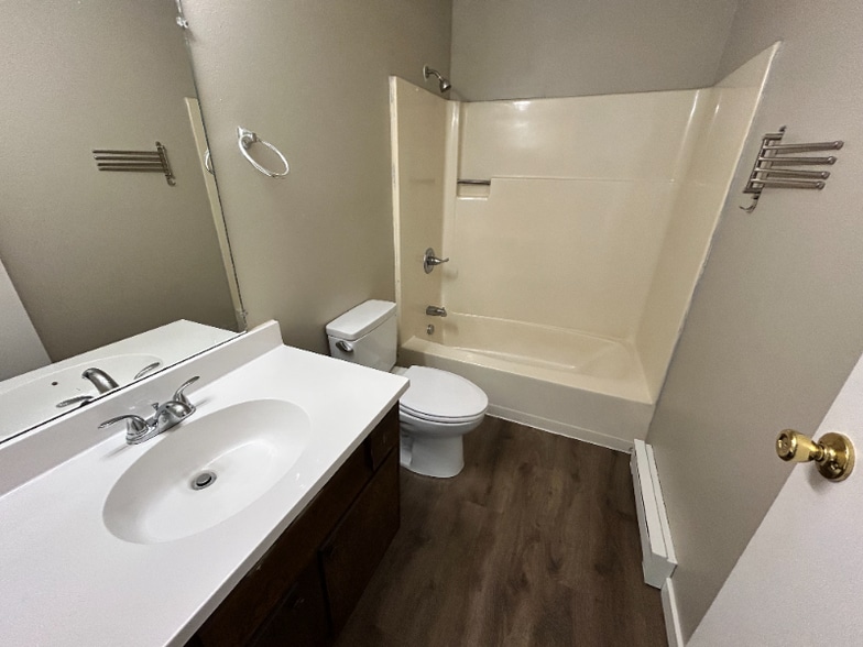 Building Photo - 2333 S 17th St