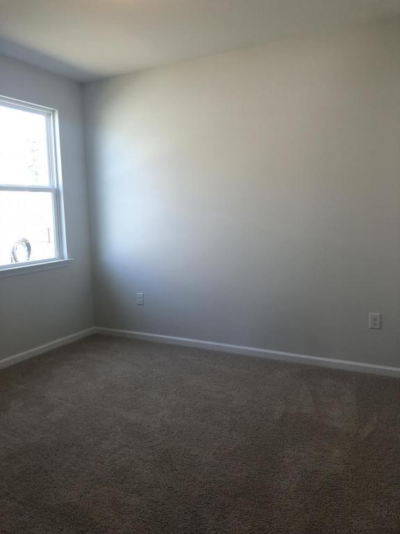 Building Photo - 526 Hay Hill Ln