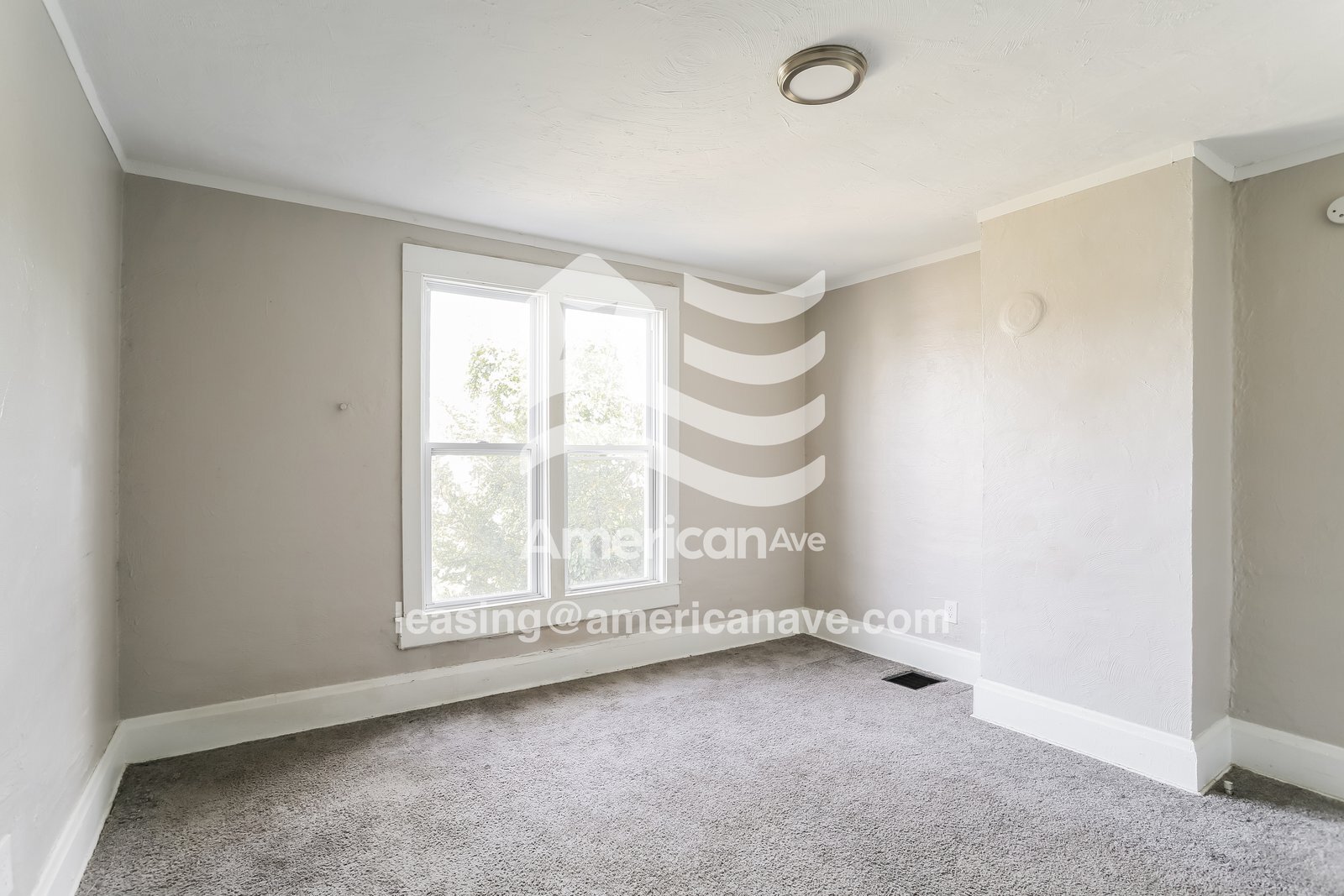 Building Photo - 305 Johnson St