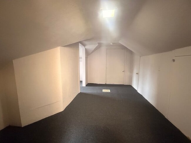 Building Photo - Great Home in Bethel-Danebo Neighborhood