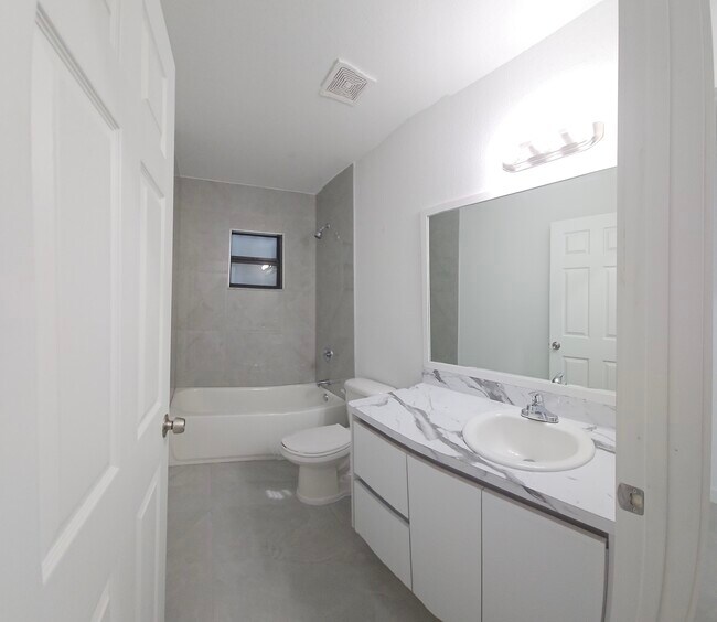 Building Photo - 2970 NW 48th St