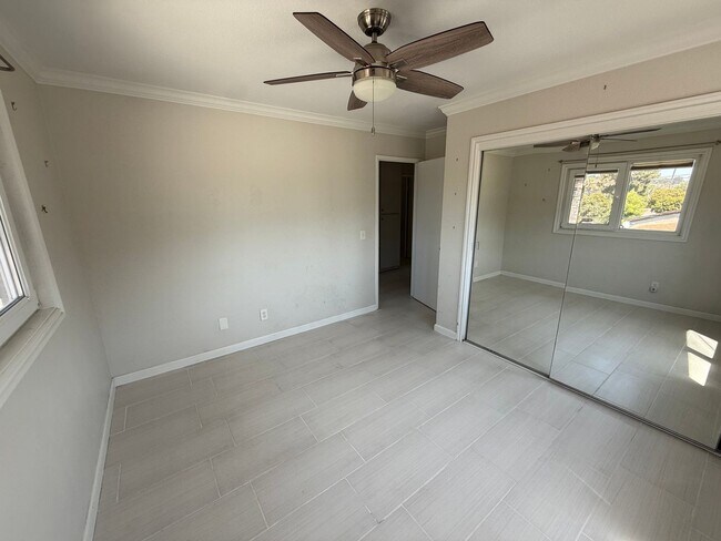 Building Photo - Modern 3 Bedroom, 2.5 Bath Two-Story Townh...