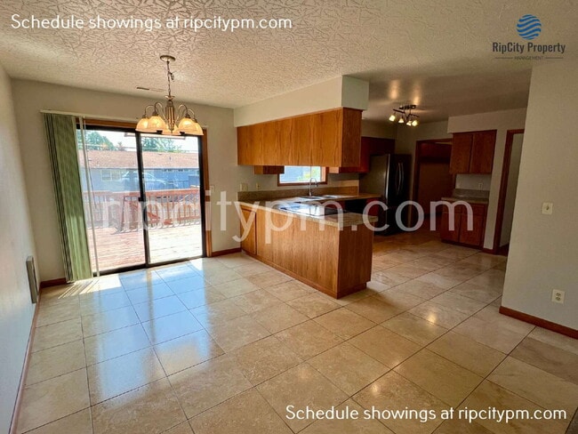 Building Photo - 13241 SW 64th Ave