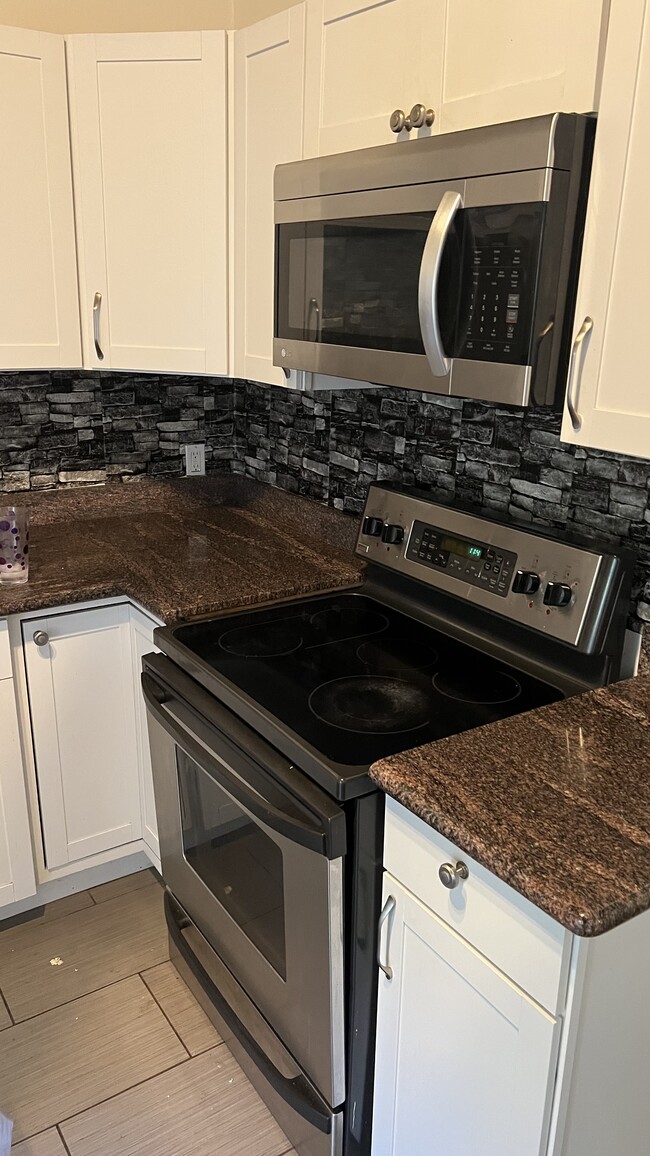 Kitchen - 1824 Shadow Knolls Pl