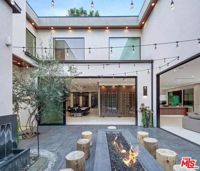 Building Photo - 6029 Melvin Ave