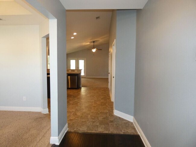 Building Photo - 5061 Carley Ct