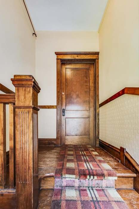 Building Photo - 535 S Lombard Ave