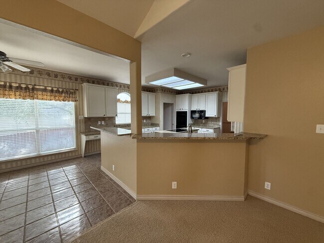 Building Photo - 4 Bedroom/3.5 bath The Vineyard Subdivision