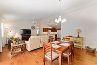 Building Photo - 1382 Viola Ct
