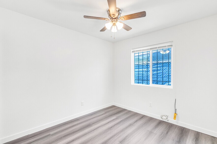 Building Photo - 8910 Avalon Blvd