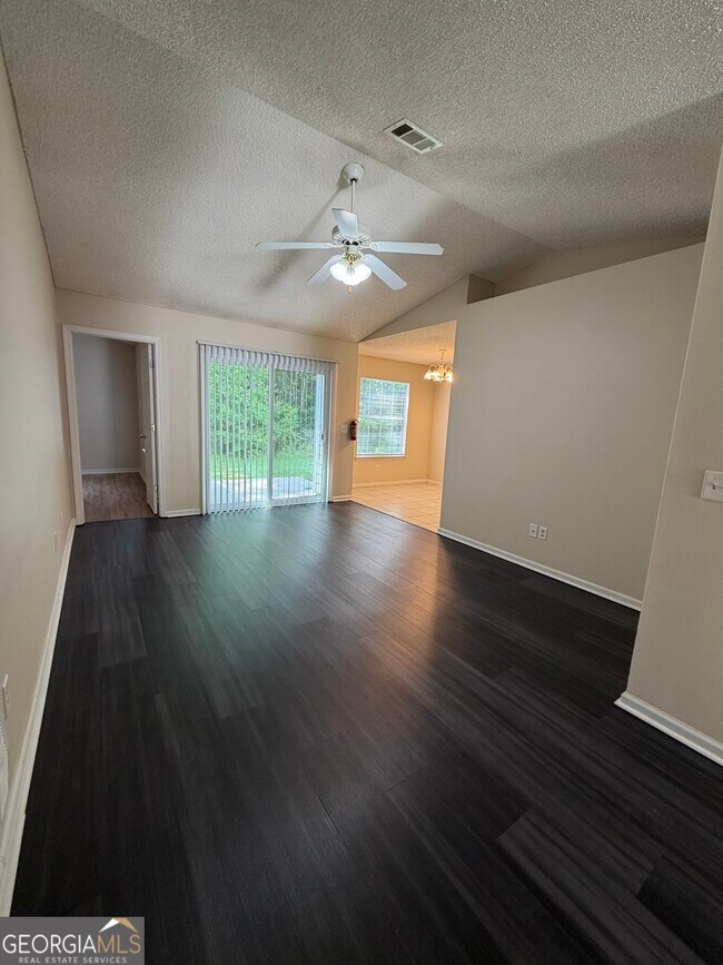 Building Photo - 101 Talbot Ct