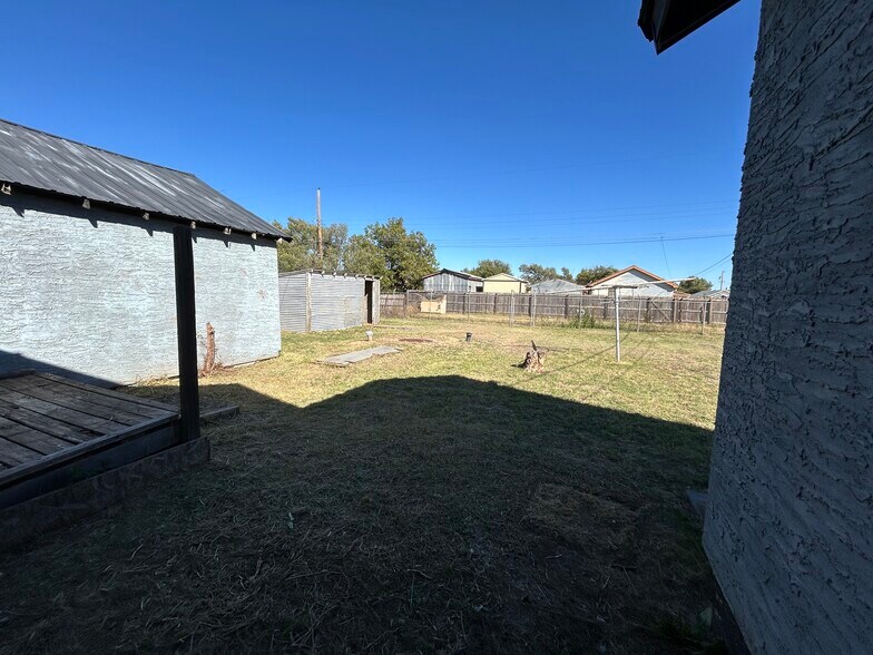 Building Photo - 1121 S Wells St