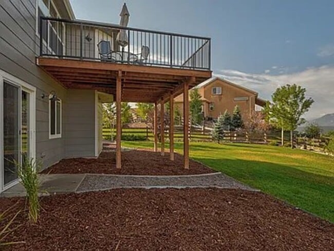Building Photo - 15692 Paiute Cir
