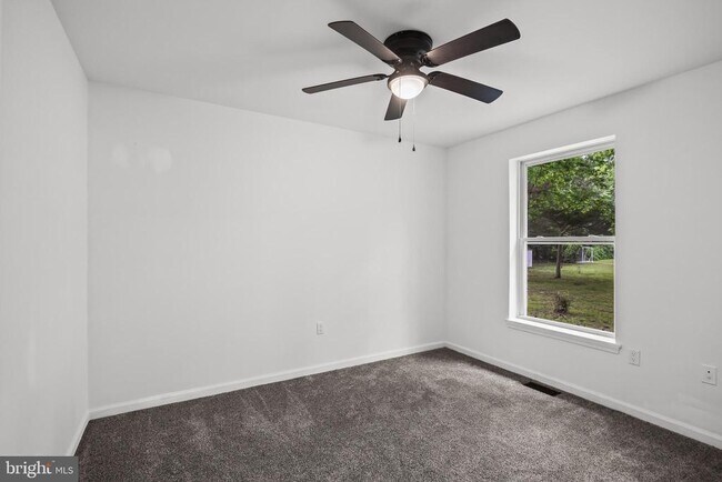 Building Photo - 109 6th Ave