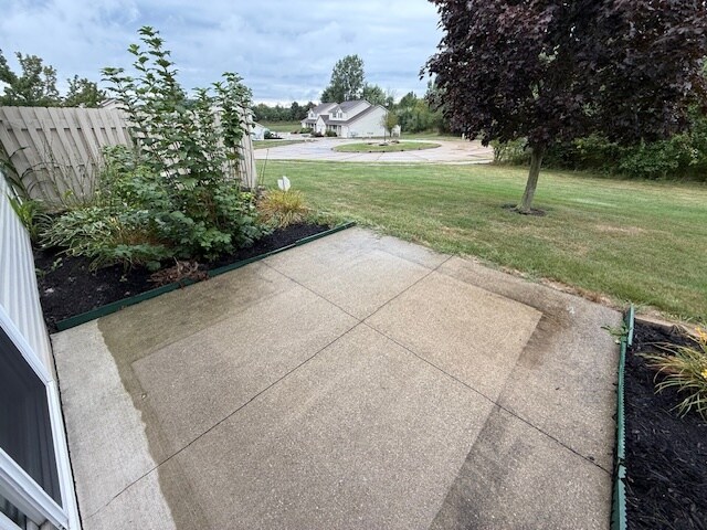 Building Photo - 783 Doty Dr