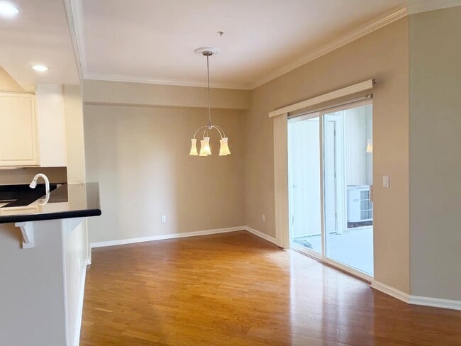 Building Photo - 860 Meridian Bay Ln