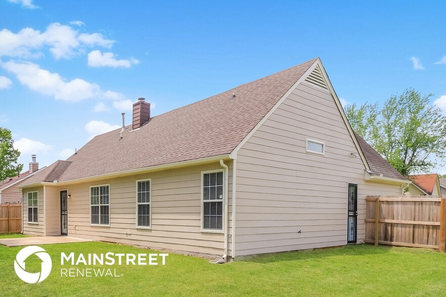 Building Photo - 5954 Chadwell Rd