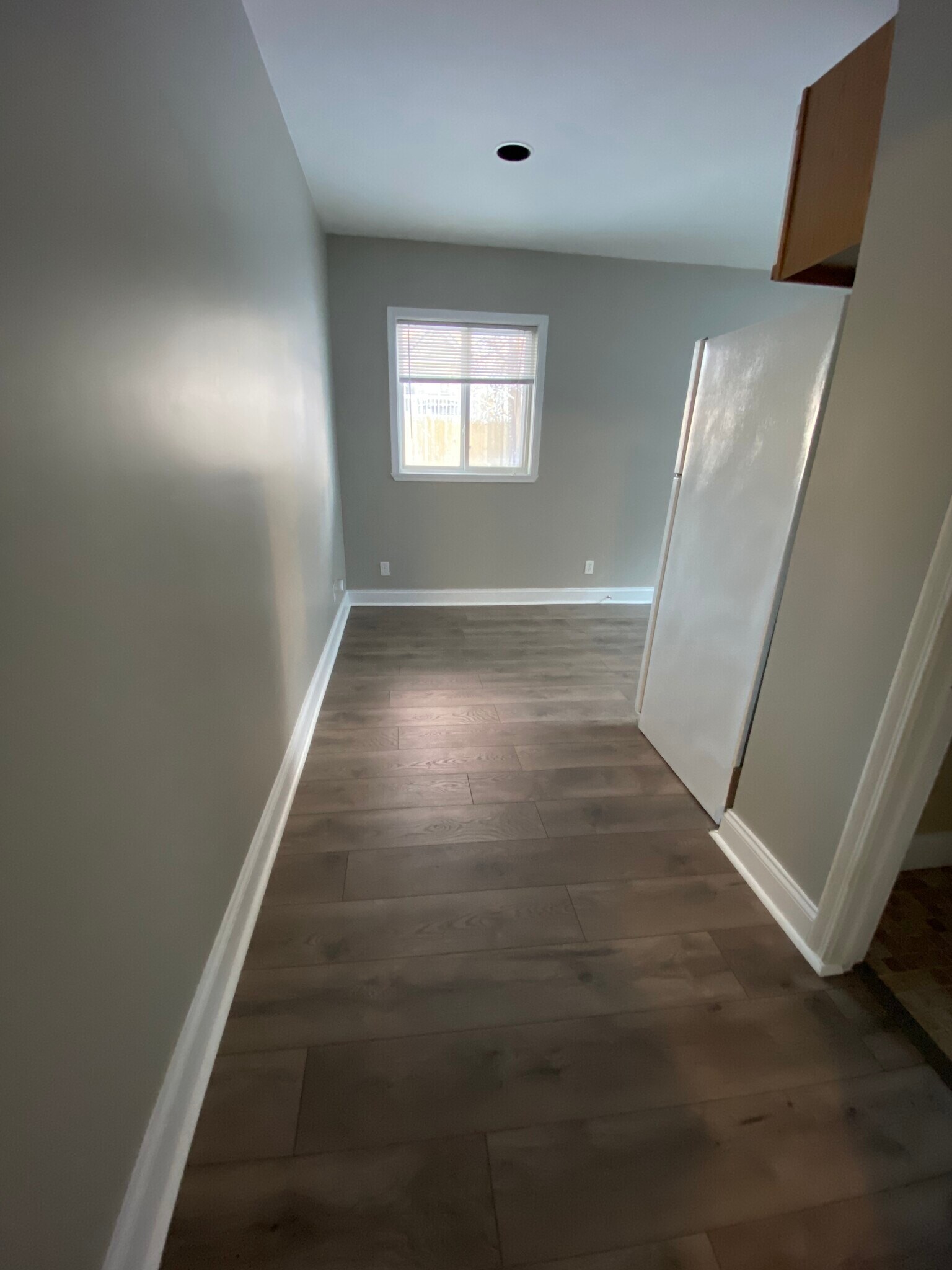 Building Photo - 46 Hartsen St