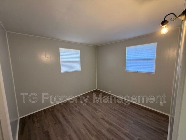 Building Photo - 7273 Melvin Rd