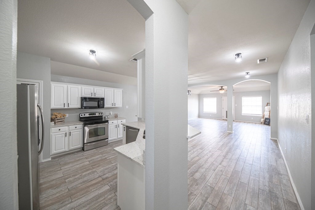 Building Photo - 2207 Medford Ct