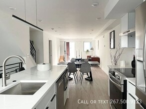 Building Photo - 2605 E Boston St