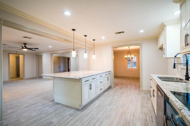 Building Photo - 5046 Yarwell Dr