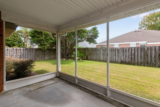 Building Photo - 4030 Broken Arrow Ct