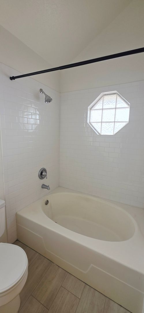 Building Photo - Charming 3 bedroom, 2.5 bath home in West El Paso!