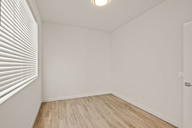 Building Photo - New Home in Gated Indian Palms Country Club