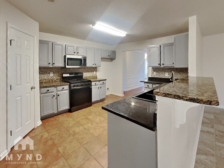 Building Photo - 4294 Defoors Farm Trail