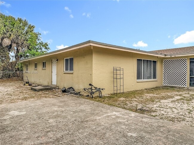 Building Photo - 2751 NW 58th Terrace