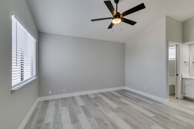 Building Photo - 3-Bedroom Dream Home in Green Valley