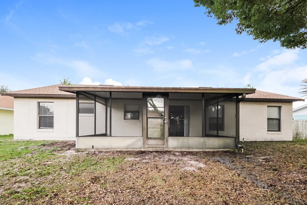 Building Photo - 610 N Delmonte Ct