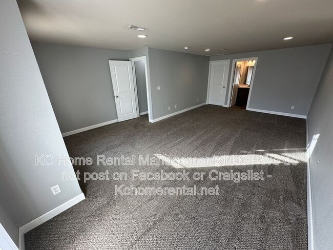 Building Photo - 10547 Kane Dr