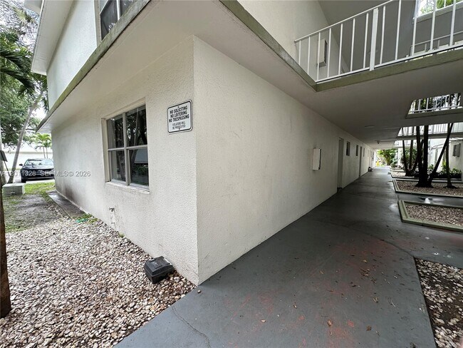 Building Photo - 4215 N University Dr
