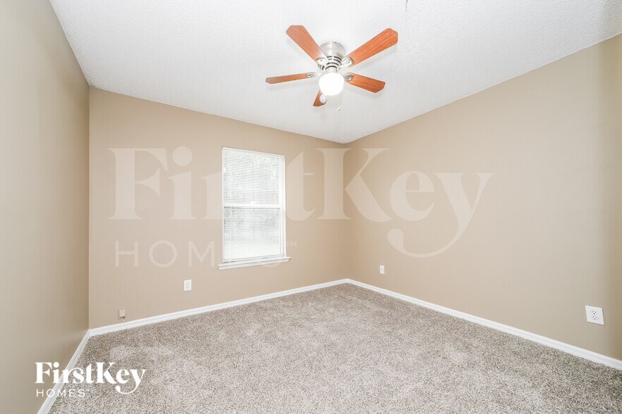 Building Photo - 9518 Plum Lake Ln W