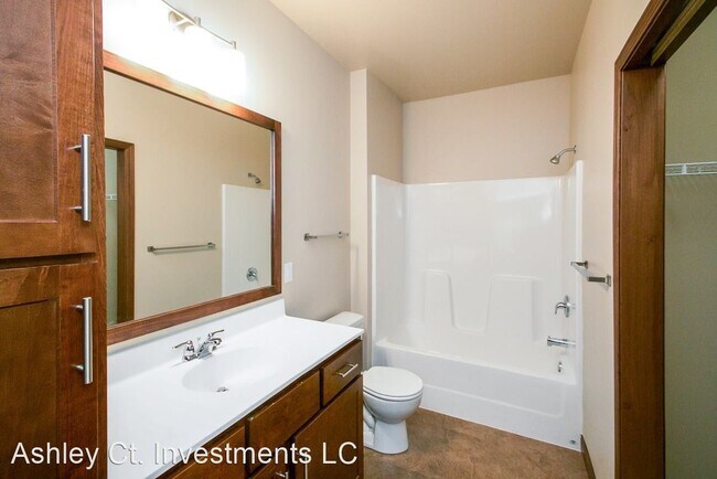 Building Photo - 405 Ashley Ct