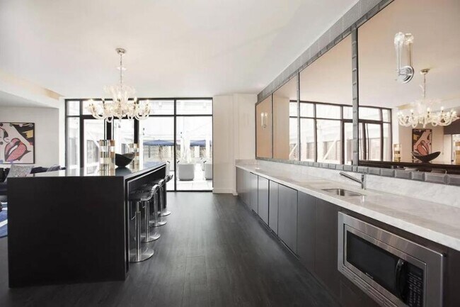Building Photo - 2 bedroom in New York NY 10005